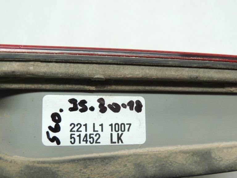 Saab 9-5 I Facelift Kombi aizmugurējais kreisais salona aizmugurējais lukturis 5142278