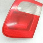 Oriģinālais BMW E46 E46 3. sērijas salona aizmugurējais lukturis aizmugurējais labais salona aizmugurējais lukturis 8364924
