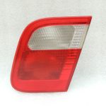 Oriģinālais BMW E46 E46 3. sērijas salona aizmugurējais lukturis aizmugurējais labais salona aizmugurējais lukturis 8364924
