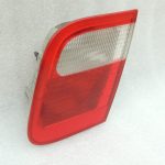 Oriģinālais BMW E46 E46 3. sērijas salona aizmugurējais lukturis aizmugurējais labais salona aizmugurējais lukturis 8364924