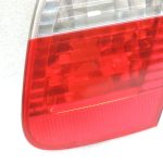 Oriģinālais BMW E46 E46 3. sērijas salons Facelift aizmugurējais lukturis aizmugurējais labās puses interjera 6910538