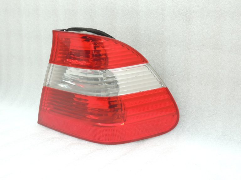 Oriģinālais BMW E46 Saloon Facelift aizmugurējais lukturis Aizmugurējais labās aizmugures lukturis 6910532