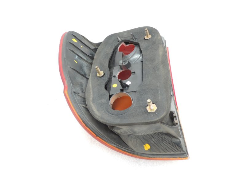 Oriģinālais BMW E39 Touring aizmugurējais aizmugurējais kreisais aizmugurējais lukturis 63218371327