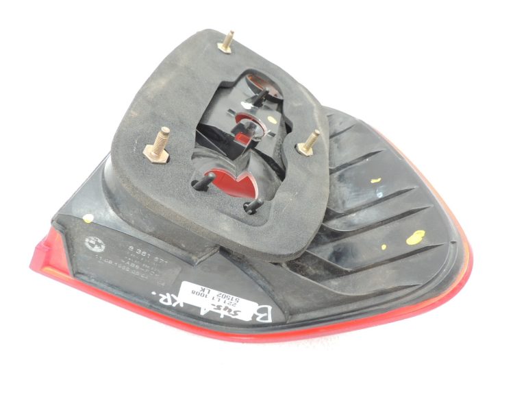 Oriģinālais BMW E39 Touring aizmugurējais aizmugurējais kreisais aizmugurējais lukturis 63218371327
