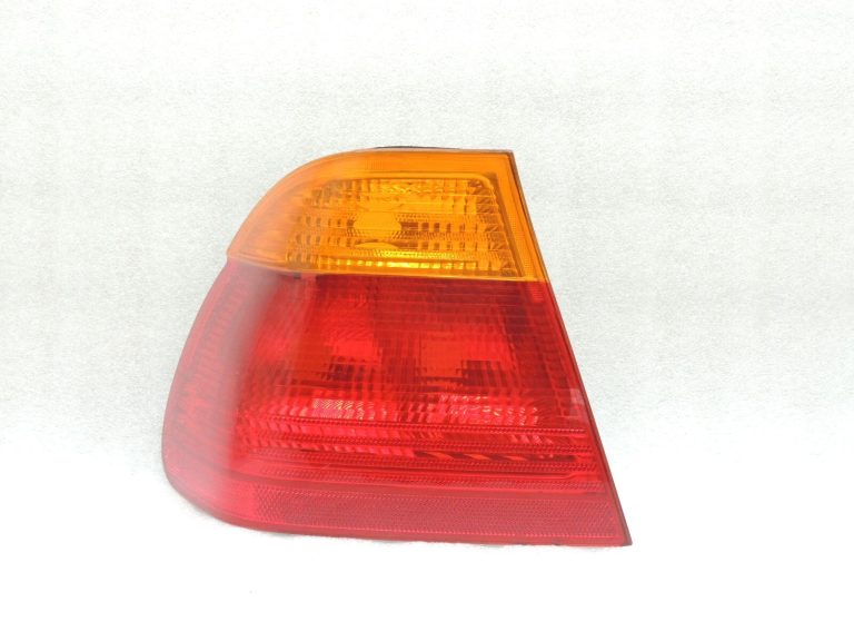 Oriģinālais BMW E46 3. sērijas salona aizmugurējais aizmugurējais kreisais aizmugurējais lukturis 63218364921