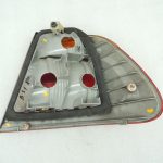 Oriģinālais BMW E46 3. sērijas salona aizmugurējais aizmugurējais kreisais aizmugurējais lukturis 63218364921