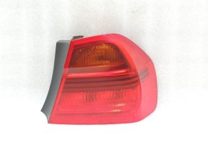 BMW E90 salona aizmugurējais lukturis aizmugurējais labais ārējais aizmugurējais lukturis 63216937458
