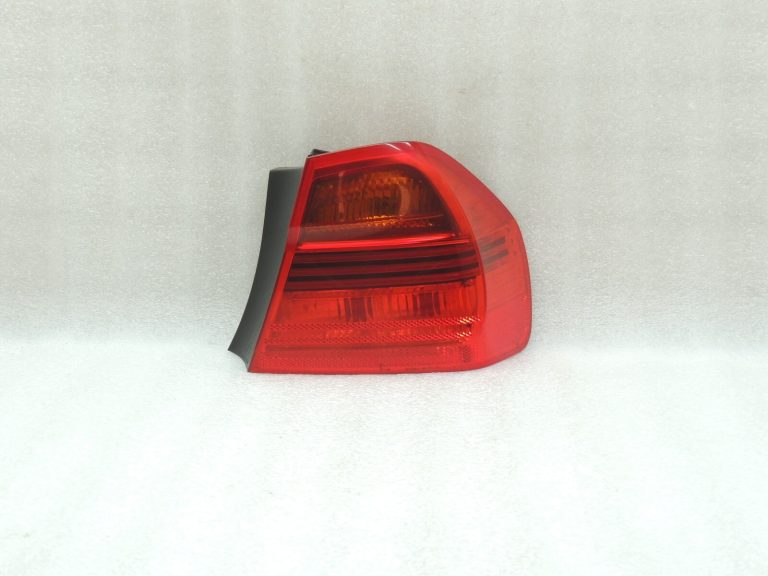 BMW E90 salona aizmugurējais lukturis aizmugurējais labais ārējais aizmugurējais lukturis 63216937458