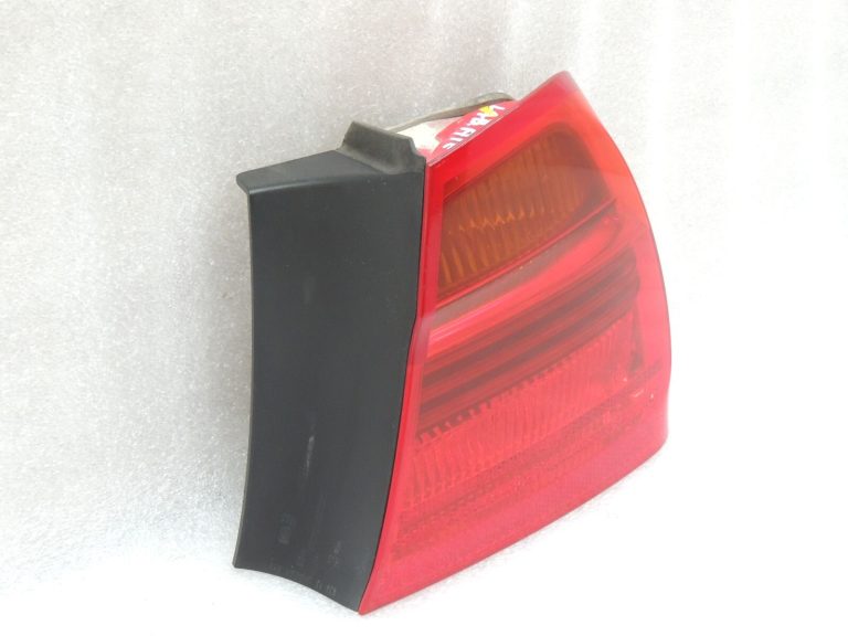 BMW E90 salona aizmugurējais lukturis aizmugurējais labais ārējais aizmugurējais lukturis 63216937458