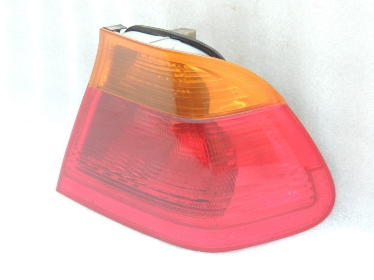 Oriģinālais BMW E46 salona aizmugurējais lukturis aizmugurējais labais aizmugurējais lukturis 63218364922