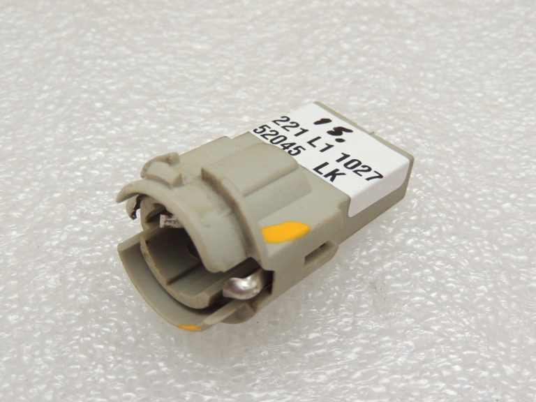 BMW E61 kombi aizmugurējā luktura spuldzes turētājs 63132489804