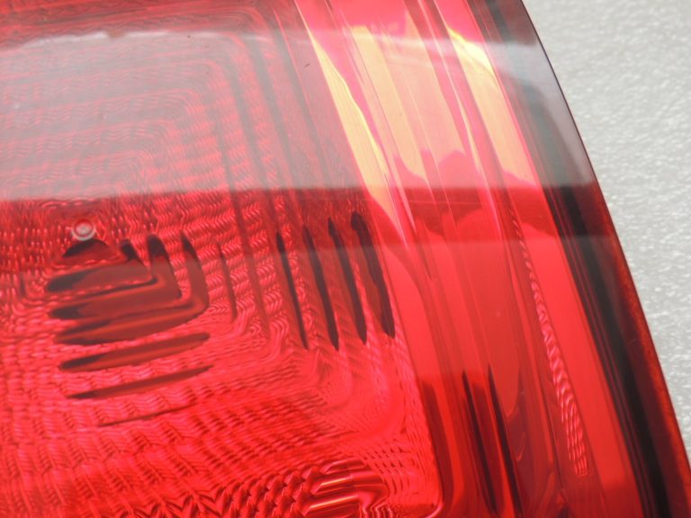 Chevrolet Orlando I J309 Aizmugurējā kreisā iekšējā aizmugurējā gaisma 42334061