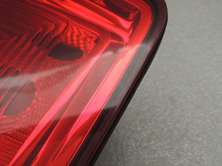 Chevrolet Orlando I J309 Aizmugurējā kreisā iekšējā aizmugurējā gaisma 42334061