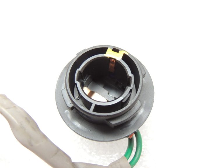 Chevrolet Orlando I J309 Aizmugurējā interjera aizmugurējā luktura turētājs 95987626