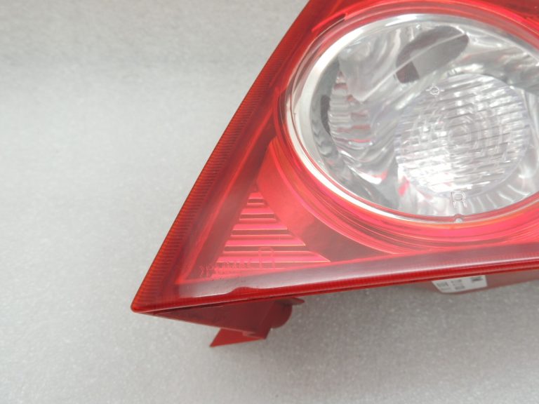 Chevrolet Lacetti J200 Hečbeks Aizmugurējais lukturis Labais Ārējais 96387725