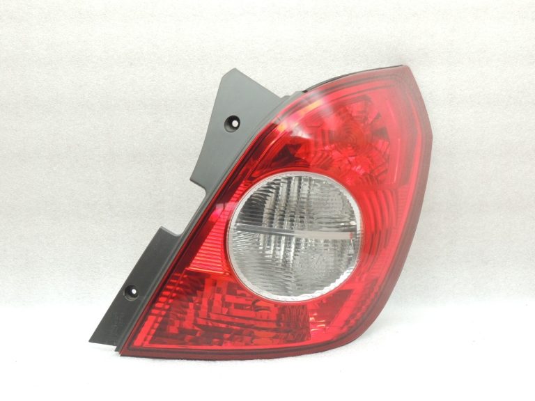 Opel Antara aizmugurējais labais aizmugurējais lukturis 96673816