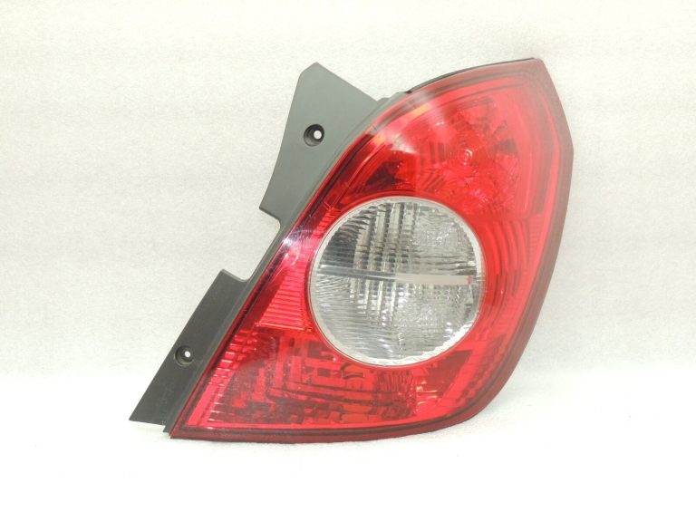 Opel Antara aizmugurējais labais aizmugurējais lukturis 96673816