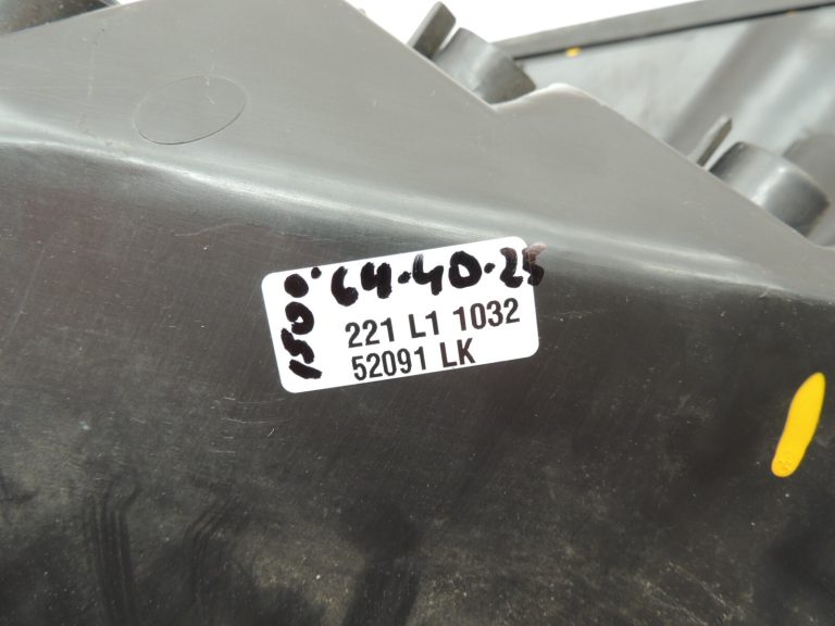 Opel Antara aizmugurējais labais aizmugurējais lukturis 96673816