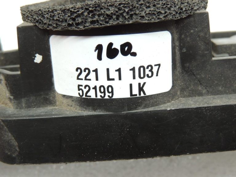 FORD Focus I aizmugurējais lukturis XS4X13N004EC