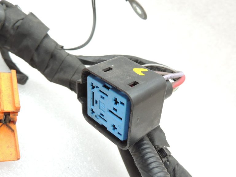 Renault Clio III 3 1.5DCi K9K 766 Dzinēja elektroinstalācija 8200770012