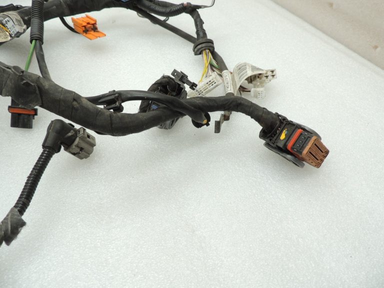 Renault Clio III 3 1.5DCi K9K 766 Dzinēja elektroinstalācija 8200770012