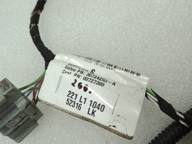 Volvo V50 S40 II C30 2.0D dīzeļdegvielas tvertnes elektroinstalācijas instalācija 30724253 30724561