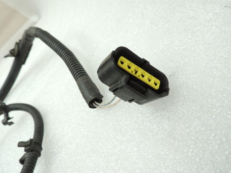 Volvo V50 S40 II C30 2.0D dīzeļdegvielas tvertnes elektroinstalācijas instalācija 30724253 30724561