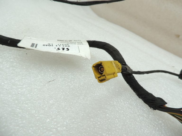 Volvo V50 bagāžnieka vāka elektroinstalācijas instalācija 30724275 30762136