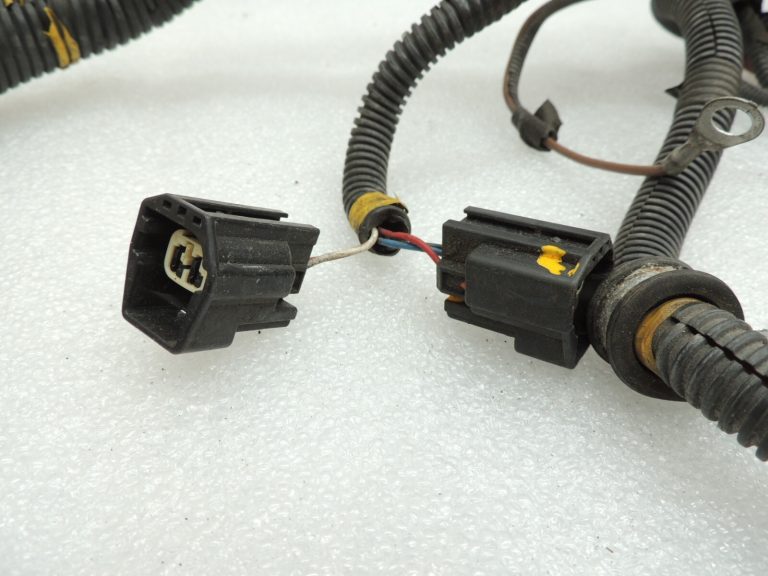 Volvo V70 II S80 S60 2,4i B52244S benzīna dzinēja elektroinstalācijas instalācija 8637783