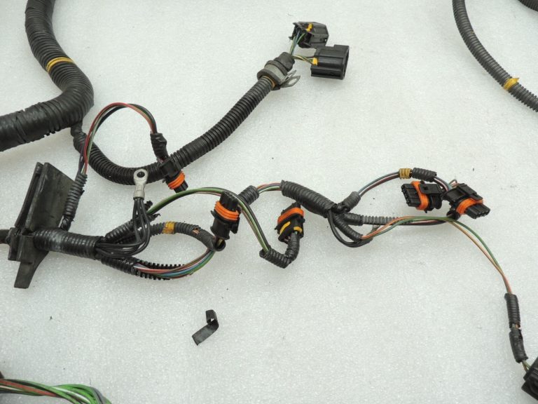 Volvo V70 II S80 S60 2,4i B52244S benzīna dzinēja elektroinstalācijas instalācija 8637783