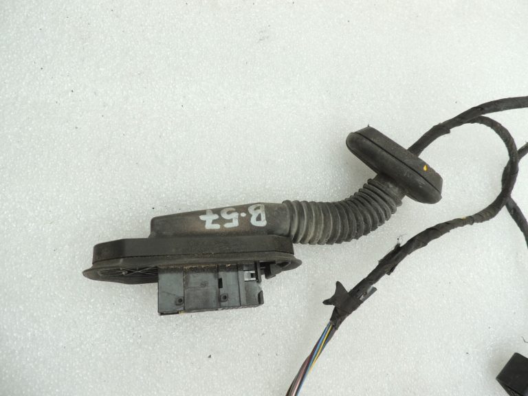 BMW E60 salona aizmugurējo durvju elektroinstalācijas siksna kreisā vai labā 6926480