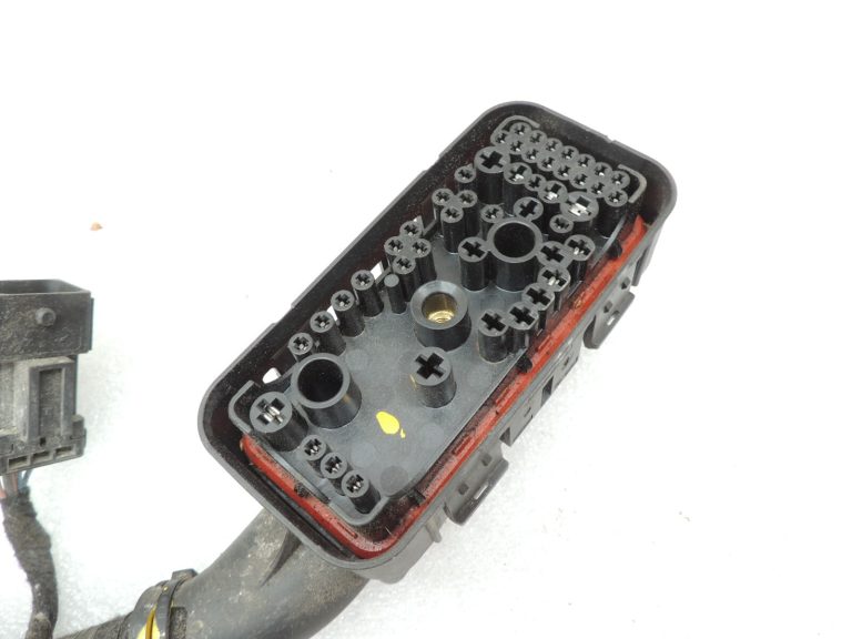 Opel Astra H 1.7CDTi Z17DTH Dzinēja vadības bloka vadu instalācija 55560483