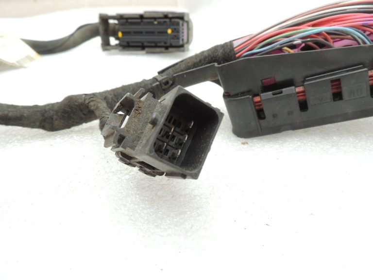 Opel Astra H 1.7CDTi Z17DTH Dzinēja vadības bloka vadu instalācija 55560483
