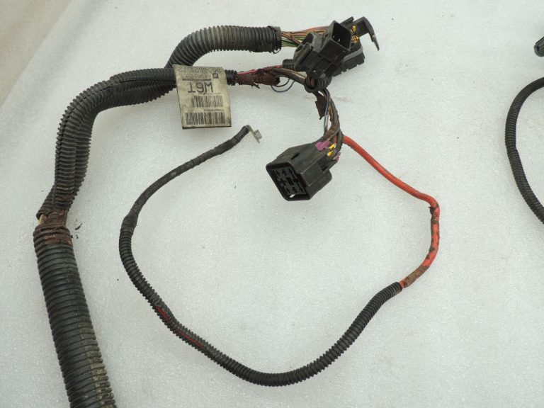 Opel Astra H 1,7CDTi Z17DTH Dzinēja elektroinstalācija 55352107 Neliels defekts!
