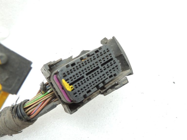 Opel Astra H 1,7CDTi Z17DTH Dzinēja elektroinstalācija 55352107 Neliels defekts!