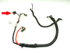 Opel Astra H akumulatora vadu instalācija 24468364 55561071 W6G Mazs defekts