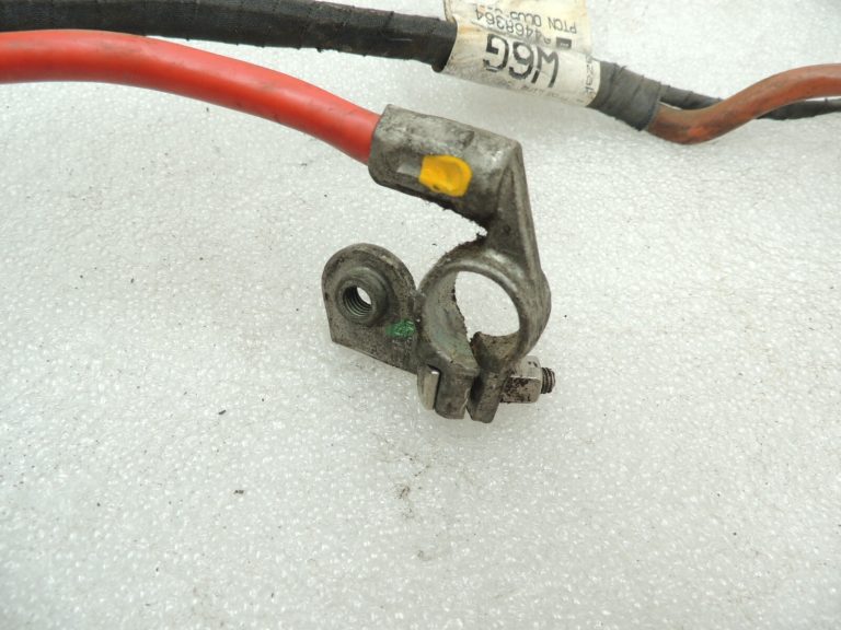 Opel Astra H akumulatora vadu instalācija 24468364 55561071 W6G Mazs defekts