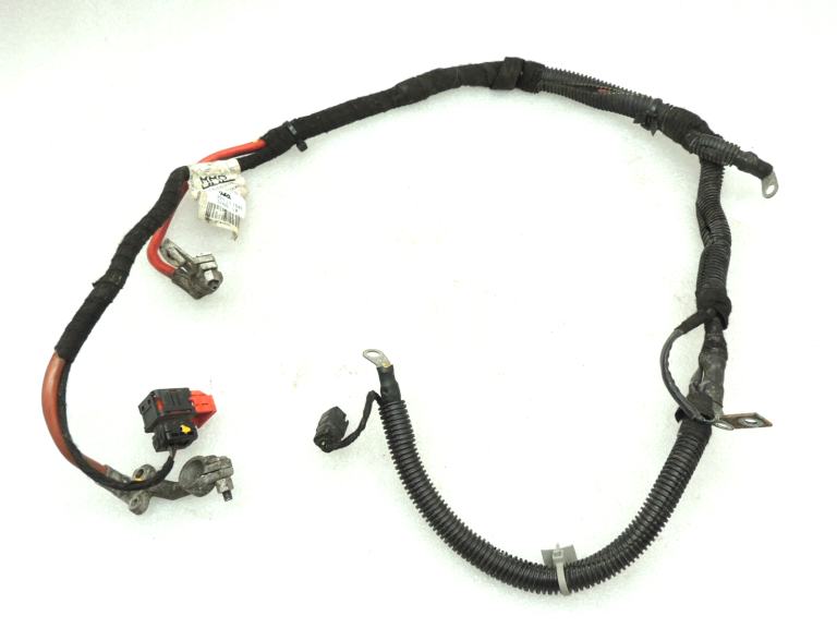 Opel Astra H Zafira B Z22YH Akumulators Akumulatora vadu instalācija 55561067 MMP