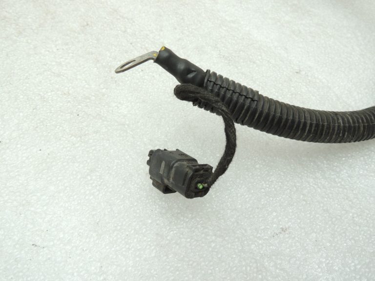Opel Astra H Zafira B Z22YH Akumulators Akumulatora vadu instalācija 55561067 MMP