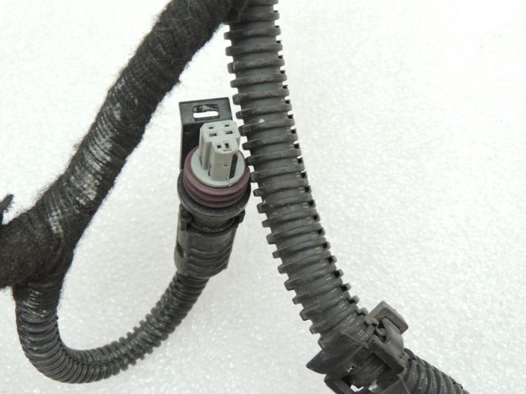 Opel Astra H Zafira B Z22YH Radiatora ventilatora vadu instalācija 13125786 HWB