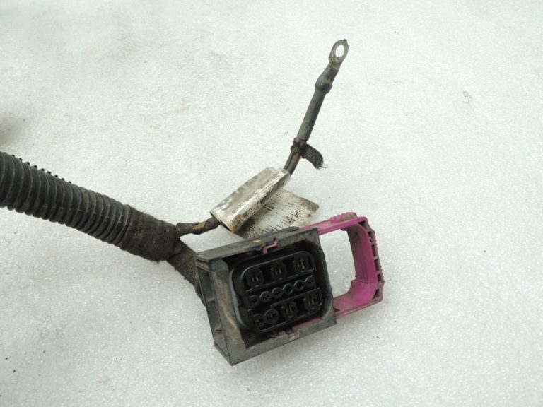 Opel Astra H Zafira B Z22YH Radiatora ventilatora vadu instalācija 13125786 HWB