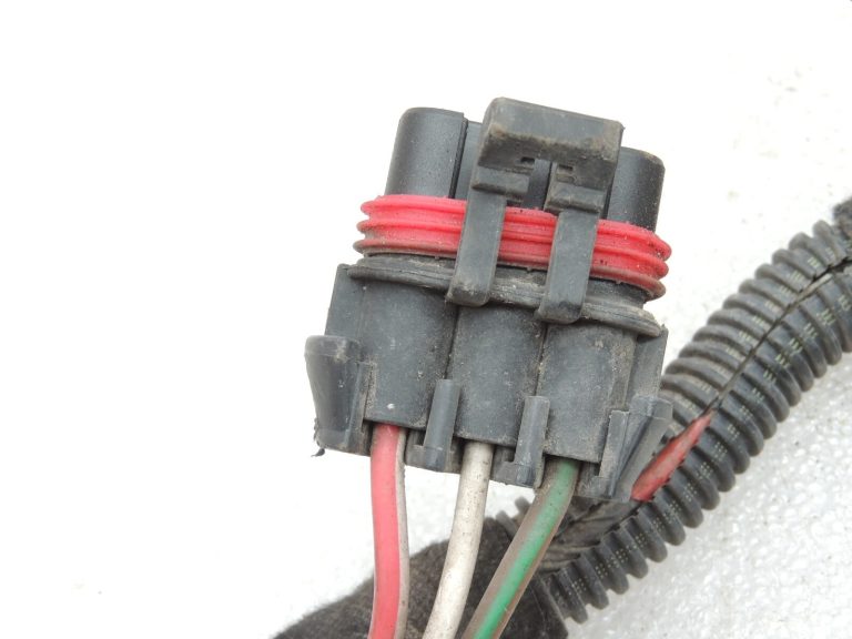 Opel Astra H Zafira B Z22YH Radiatora ventilatora vadu instalācija 13125786 HWB