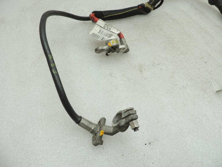 Opel Corsa D 1,3CDTi Z13DTJ Akumulators Akumulatora vadu instalācija 55556100