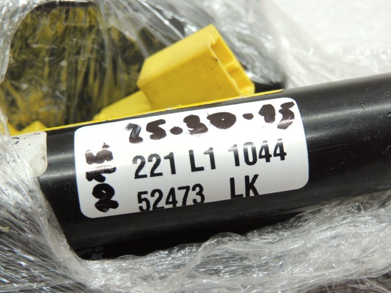 Opel Meriva B drošības jostu spriegotāju komplekts priekšējais kreisais 13305710 13305708