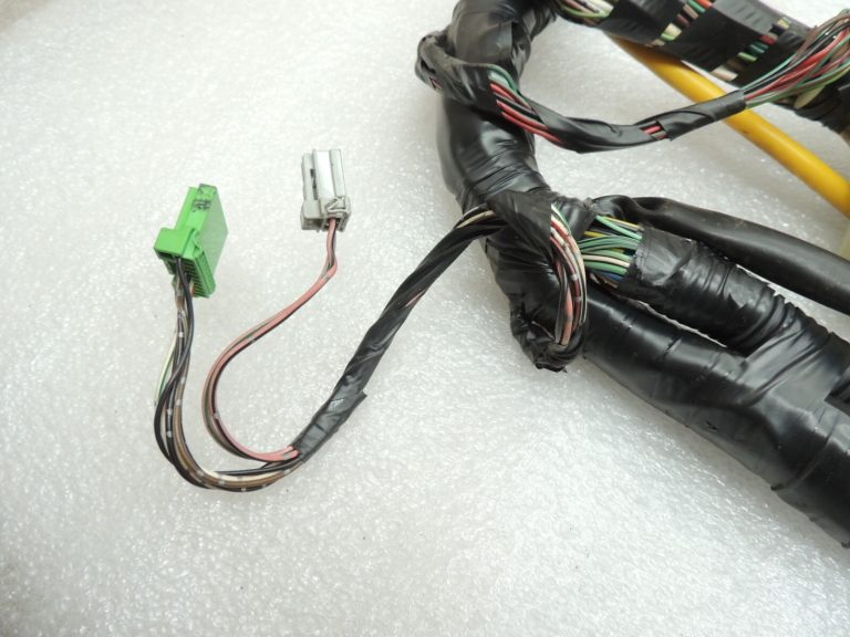 Opel Frontera B 2,2DTi instrumentu paneļa vadu instalācija 91160509 A7K