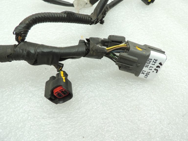 Mazda 6 GG GY 2,3i L3 benzīna inžektoru instalācija LF0267080B
