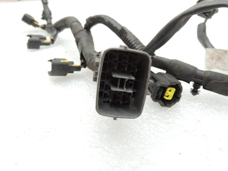Mazda 6 GG GY 2,3i L3 benzīna inžektoru instalācija LF0267080B