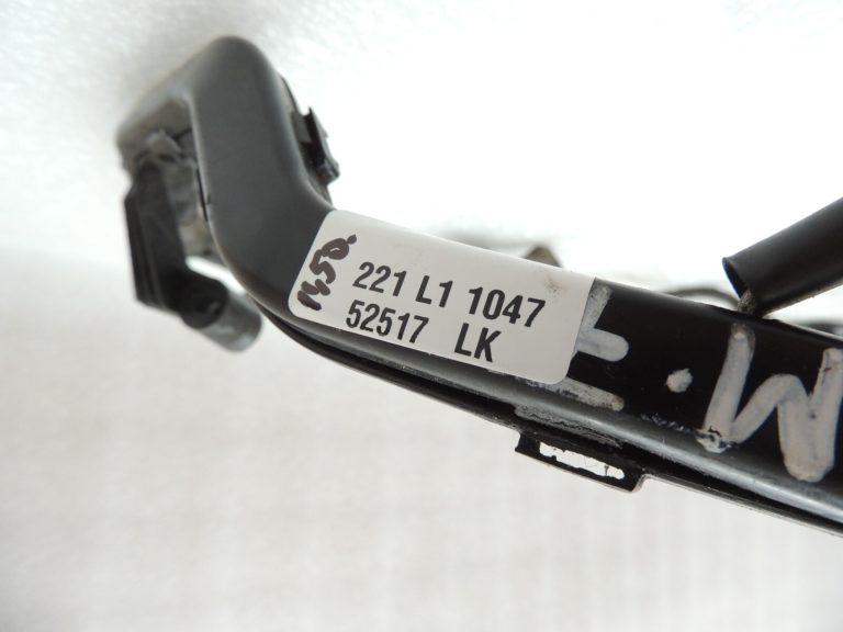 Mazda 6 GG GY 2,3i L3 benzīna motora elektroinstalācijas GJ6E6707070H
