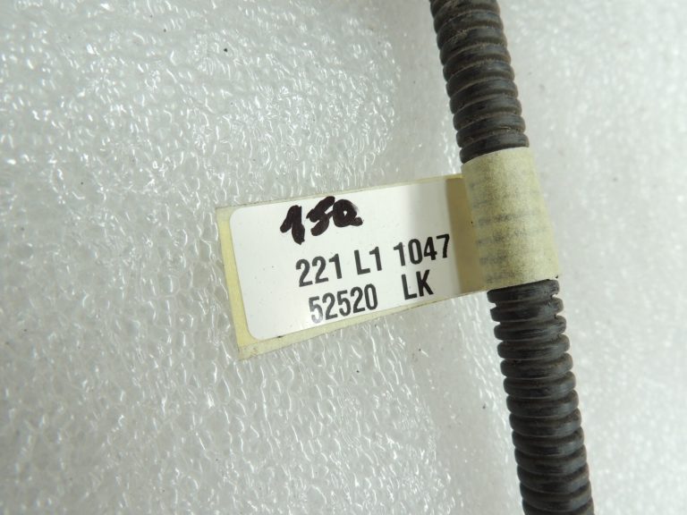 Suzuki Grand Vitara I SQ420 2.0i benzīna degvielas sūkņa elektroinstalācijas 3684065D20