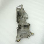 VW Tiguan 5N 08-11 2.0TDI kronšteins Ģeneratora kronšteins 03L903143D